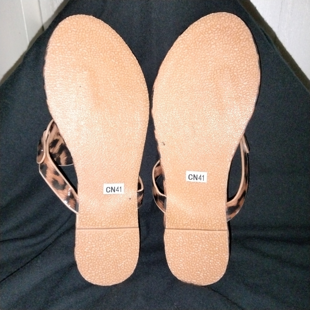 Leopard Print slides - Picture 2 of 2